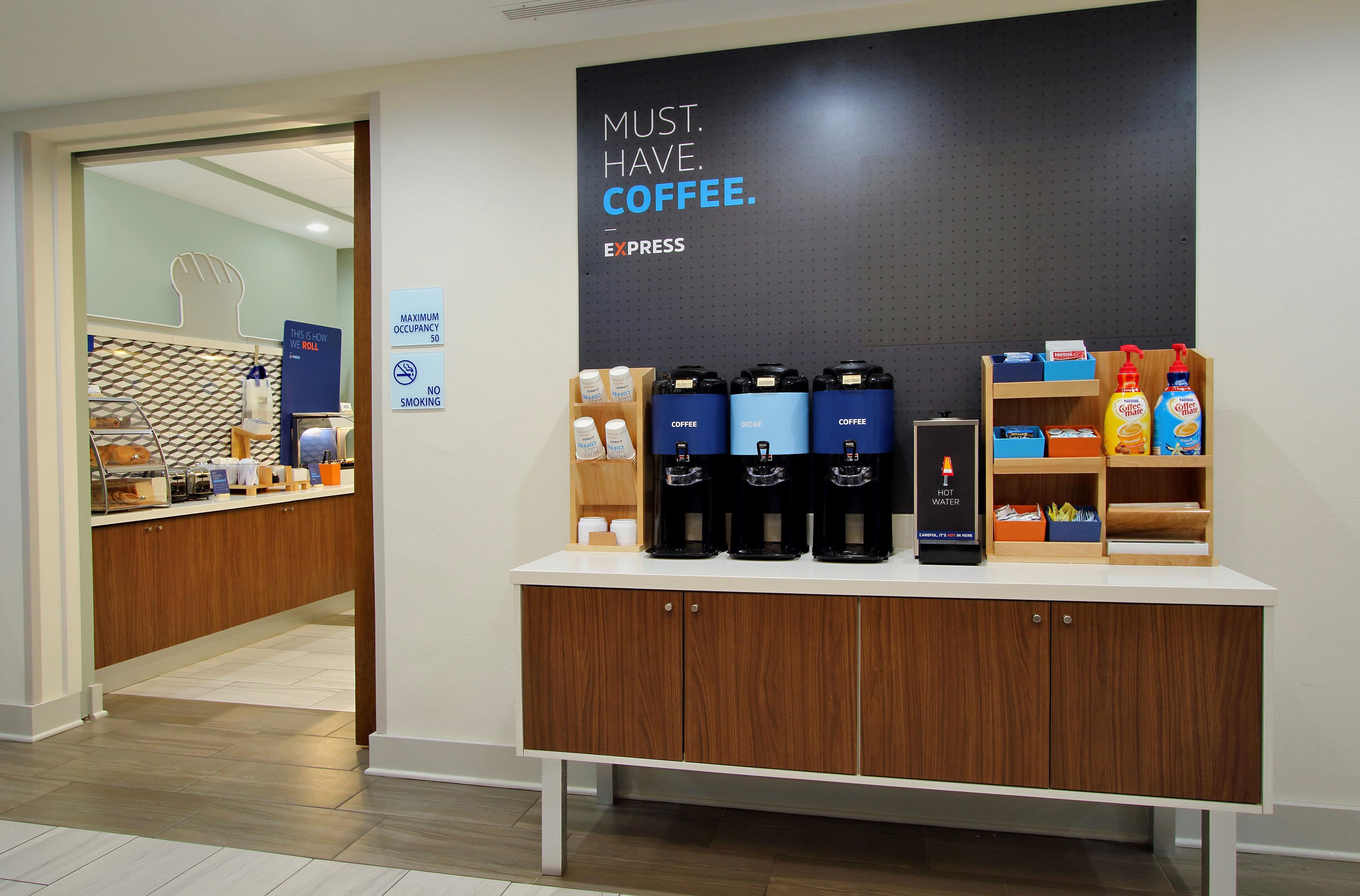 Holiday Inn Express & Suites Raleigh Airport - Brier Creek By Ihg Екстериор снимка